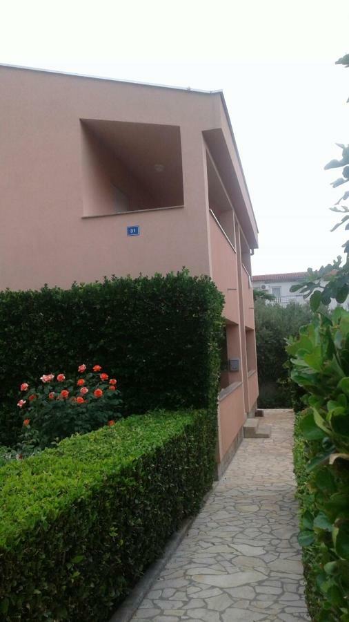Mario Apartment Vir Exterior photo