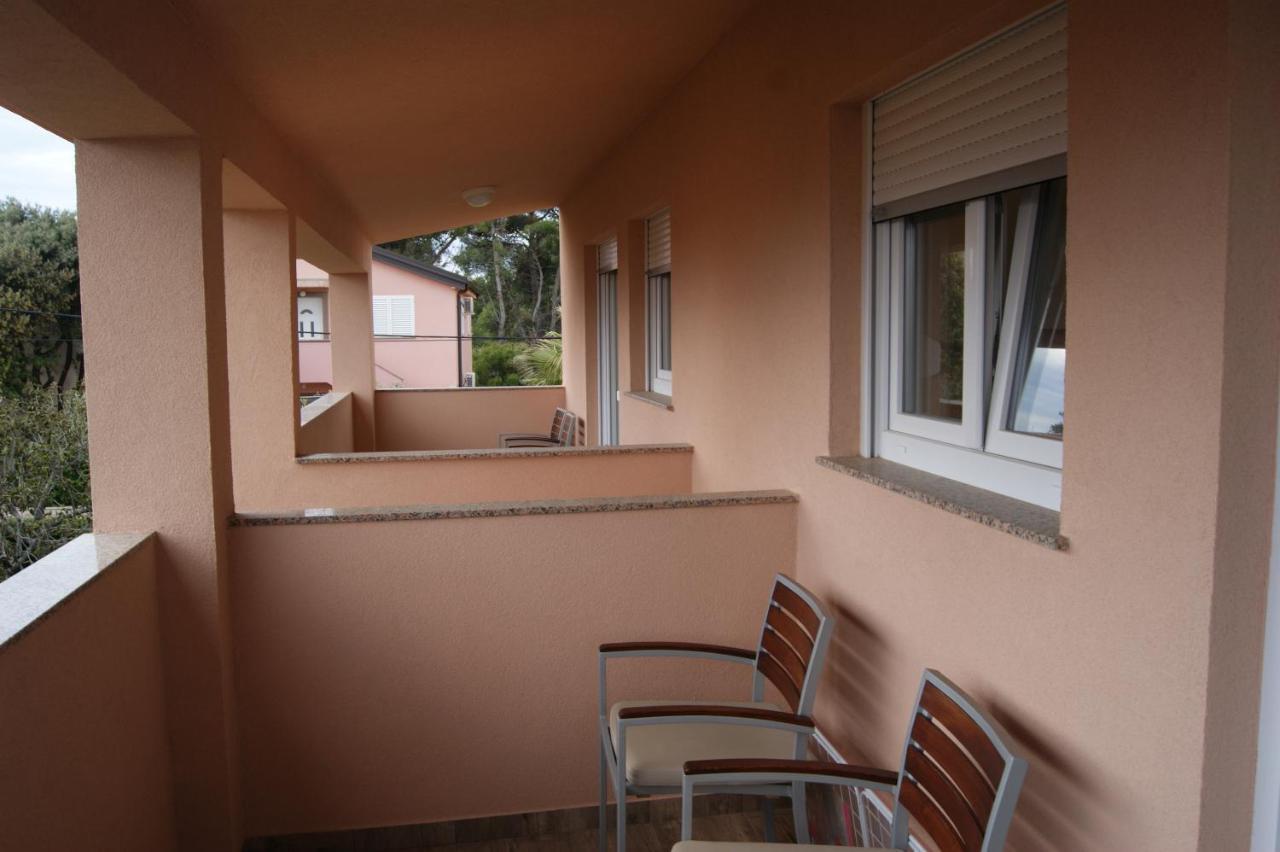 Mario Apartment Vir Exterior photo